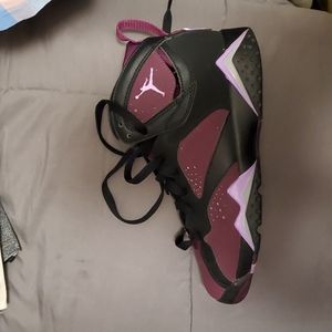 Jordan 7 Retro sz 5.5 Y Pink, Black Purple